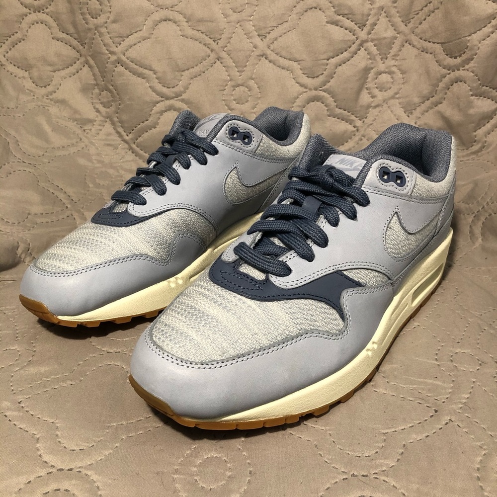 Nike Air Max 1 Premium Blue Sneakers Women's Size 9 454746-404